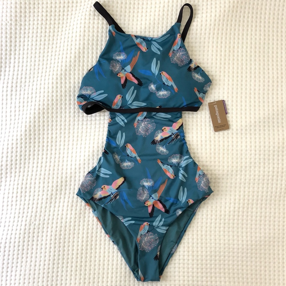 NWT Patagonia Nireta Cut-Out One-Piece Swimsuit Tasmanian Teal/Parrots S